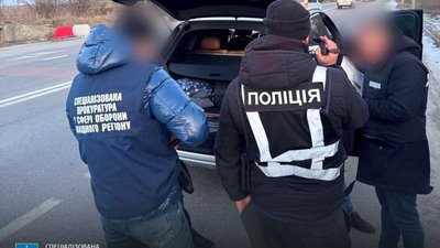 На Львівщині чоловіки платили 9 тисяч доларів за виїзд до Польщі