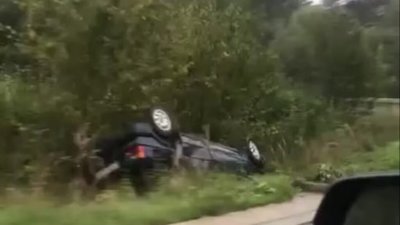 На Львівщині на перевалі перекинувся автомобіль