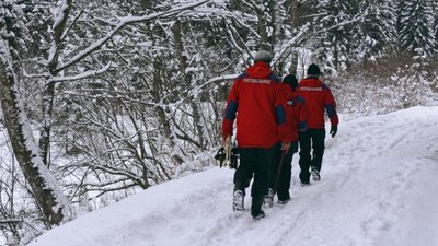 У горах Львівщини в новорічну ніч шукали заблукалих підлітків-туристів