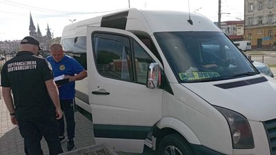 На Львівщині перевірили три тисячі маршруток
