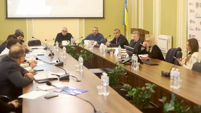 Достатньо висока стабільність виконання місцевих бюджетів Львівщини дозволяє з оптимізмом дивитися у завтрашній день, - Володимир Квурт