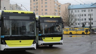 У Львові горів тролейбус (ВІДЕО)