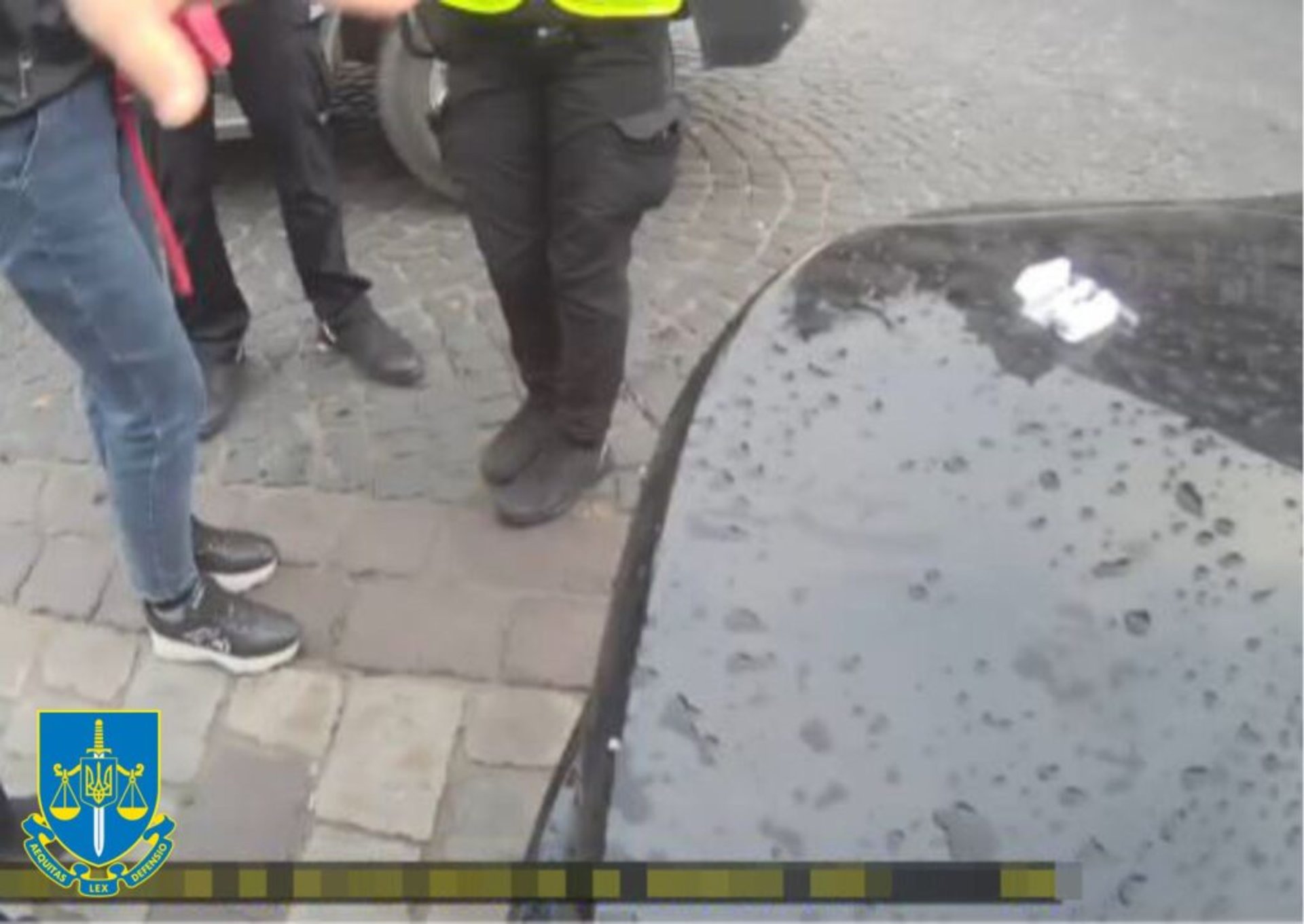 У Львові судитимуть водійку “БМВ”, яка возила з собою пакетики з психотропами