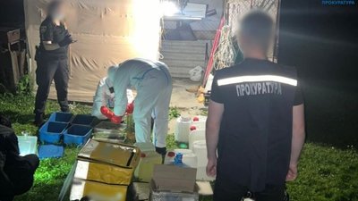 На Дрогобиччині припинено діяльність нарколабораторій