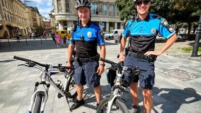 Львівські велопатрульні повернули батьку загубленого сина