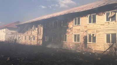 На Закарпатті виникла масштабна пожежа у будинках для переселенців (ФОТО, ВІДЕО)