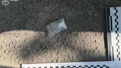 На Львівщину 35-річний чоловік привіз арсенал зброї