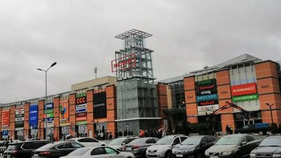 У ТРЦ Victoria Gardens шукають вибухівку