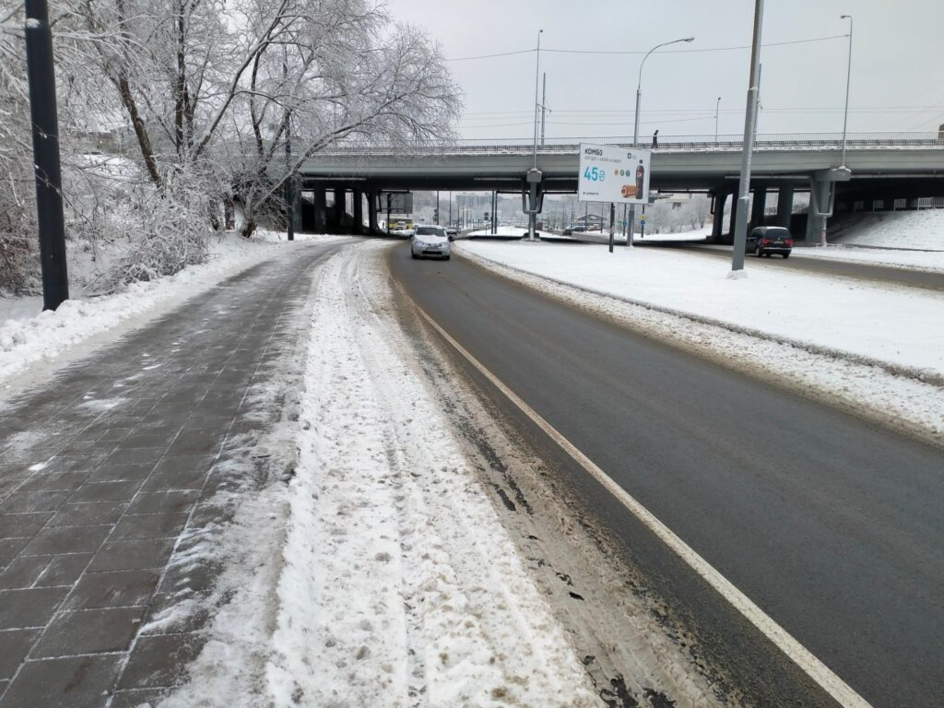 У Львові просять розчистити велодоріжки від снігу, фото ГЛМЛ