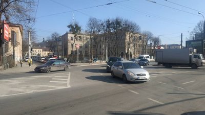 Треба більше світлофорів: у Львові назвали найбільш загазовані перехрестя міста