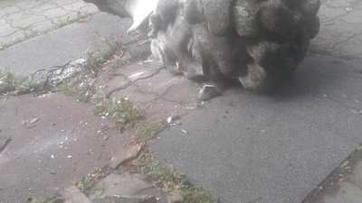 У Золочеві на Львівщині вандали знищили пам'ятник Пушкіну