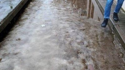 У Львові тротуари не чистять від снігу (ФОТО)