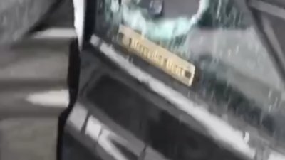 У Львові на Галицькому перехресті зламують автомобілі (ВІДЕО)