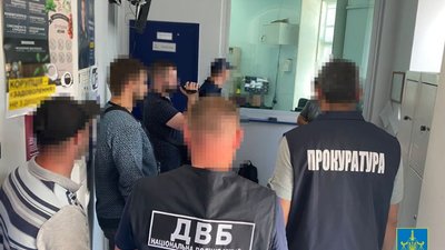 На Львівщині за 300 доларів у місяць можна їздити без прав на території одного району (ФОТО)
