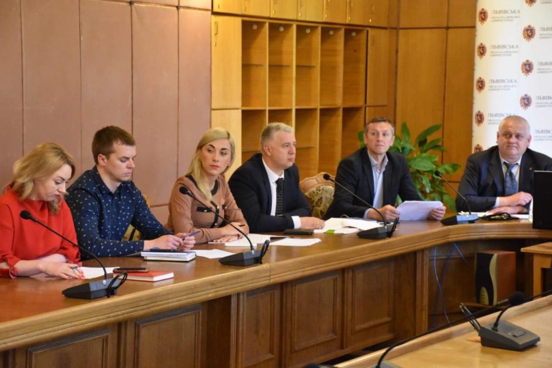На Львівщині для 14 дітей-сиріт придбають житло