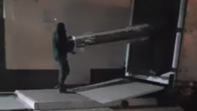 У Львові мешканці багатоповерхівки протестують проти складу домовин у житловому будинку (ВІДЕО, ФОТО)