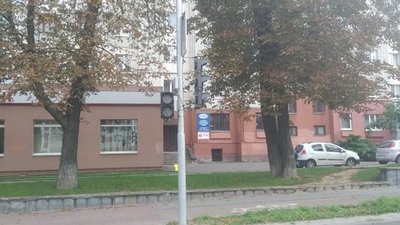 У Львові на вулиці Княгині Ольги, 5А встановили світлофор (ФОТО)