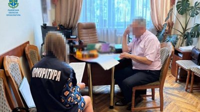 На Львівщині перший проректор завдав збитків закладу на два мільйони