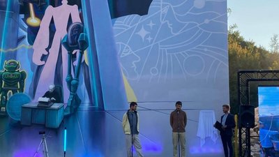 У Львові на стіні компресорної станції відкрили мурал (ФОТО, ВІДЕО)