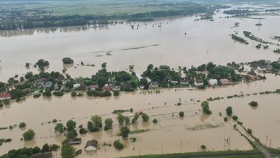 700 млн грн, які уряд обіцяв виділити на ліквідацію наслідків повені, не вистачить навіть на ремонт 30 км дороги, - Омелян