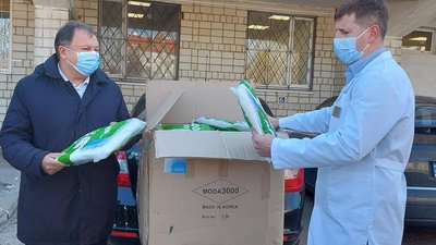 Лікарні Львова отримали 190 нових кисневих концентраторів