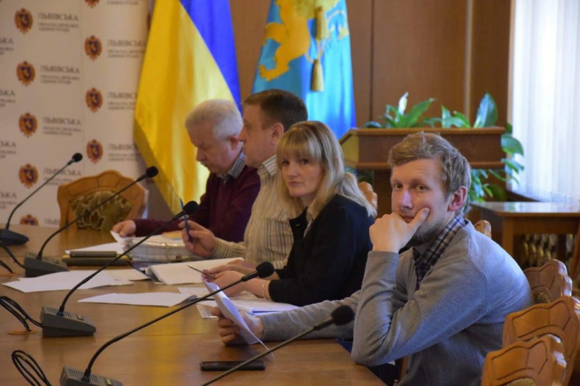 На Львівщині для 14 дітей-сиріт придбають житло