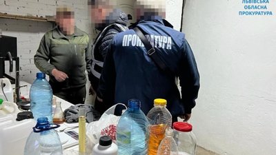 На Львівщині підпільно виготовляли пальне (ФОТО)