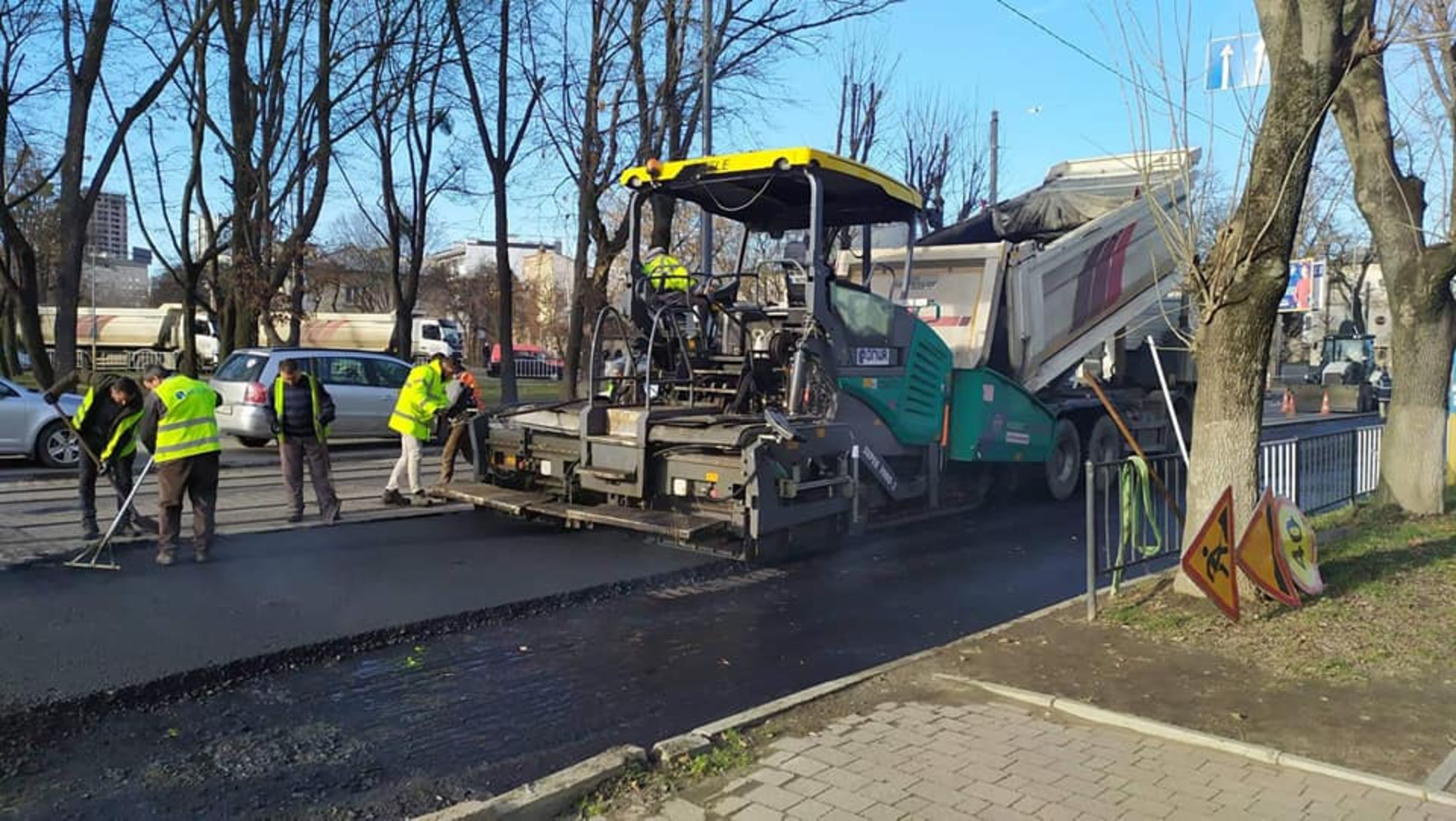 У Львові зупинили рух на Липинського. Фото ГО Зручне місто