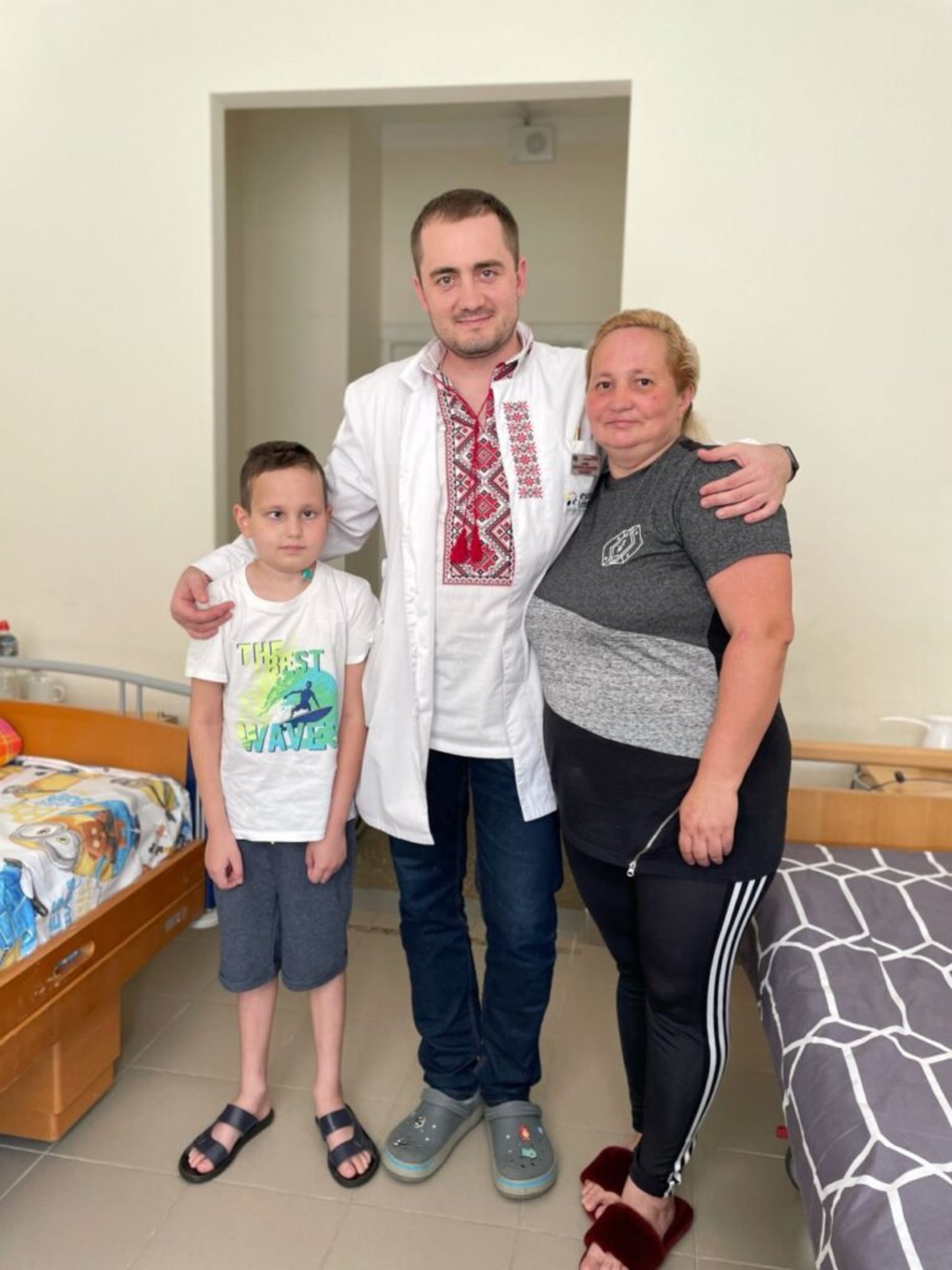У Львові врятували 10-річного хлопчика із раком мозку, якого відмовились лікувати за кордоном