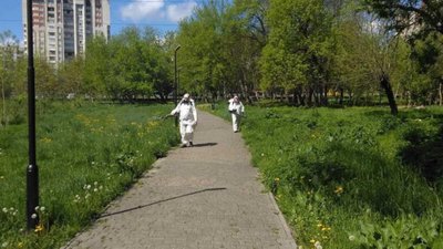 У Львові парки оброблять від кліщів (ФОТО)