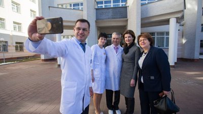 Як Марина Порошенко відвідала онкологічний центр у Львові (ФОТО)