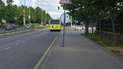 У Львові водій маршрутки не відкрив пандус (ФОТО)
