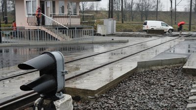 У Львові після ремонту відкрили для руху транспорту залізничний переїзд на вул. Курмановича (ФОТО)