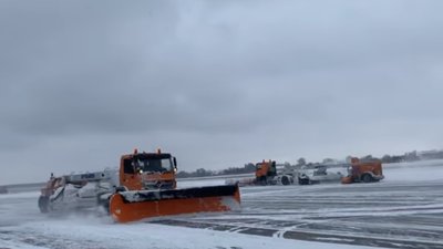 Аеропорт «Львів» продовжує роботу в звичному режимі (ФОТО, ВІДЕО)