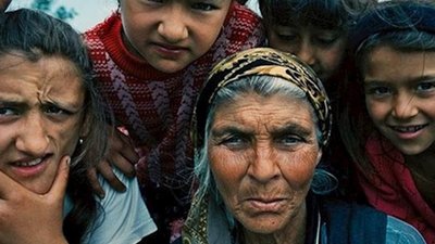 У торгівельних центрах Львова відновили «полювання» роми із Закарпаття – соцмережі