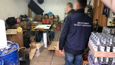 На Радехівщині викрили підпільний горілчаний цех (ФОТО)
