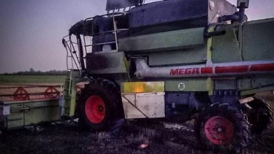 На Львівщині горів комбайн