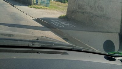 У Львові на вулиці Шевченка забрали тротуари (ФОТО)