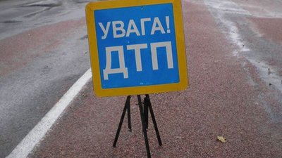 На Яворівщині водій буса на смерть збив пішохода
