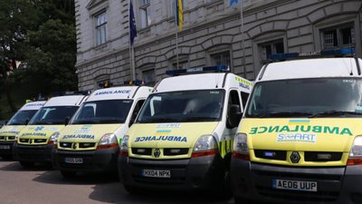 Львівщина передала на фронт автомобілі швидкої медичної допомоги
