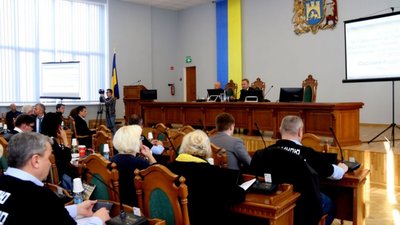 Як депутати ЛМР зібрались на чергову сесію (ФОТОРЕПОРТАЖ)