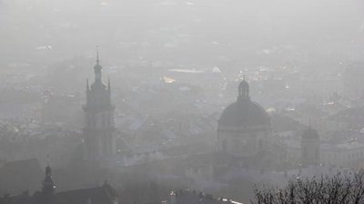 Синоптики попереджають про туман та погану видимість завтра вранці у Львові