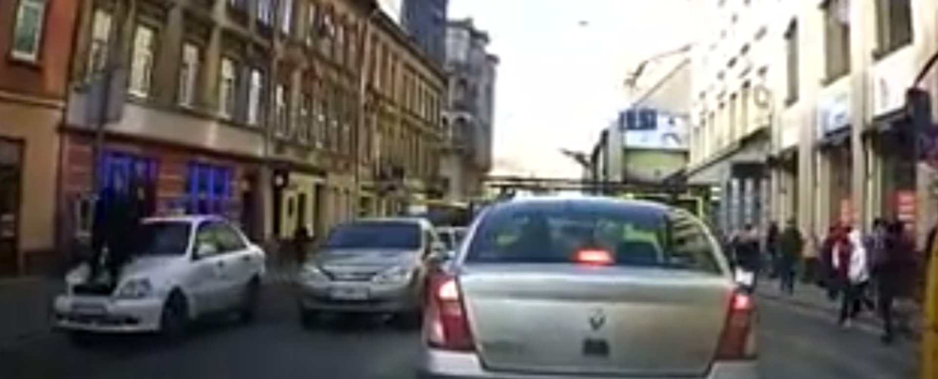 Скриншот відео