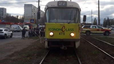 У Харкові трамвай збив іноземну студентку