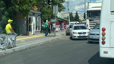 У Львові на скандальному кільці Липинського - Богдана Хмельницького сталась перша ДТП (ФОТО)