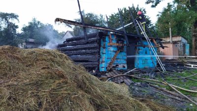 На Львівщині вночі горіла господарська будівля (ФОТО)