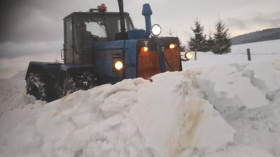 Як Львівщину засипало снігом (ФОТОРЕПОРТАЖ)