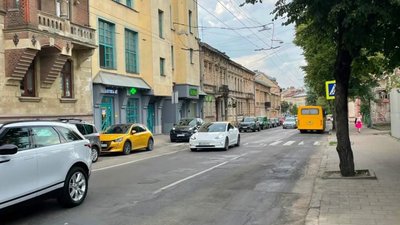 У Львові на Зеленій ремонтуватимуть дорогу