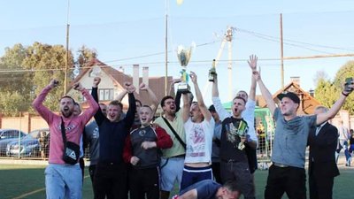 Популярний футбол: завершився «Кубок Брюхович», у якому брали участь навіть команди з Африки