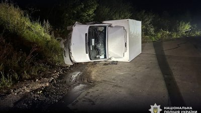 На Львівщині п’яний водій перекинув автомобіль